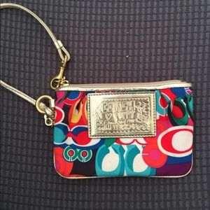 Coach poppy wristlet